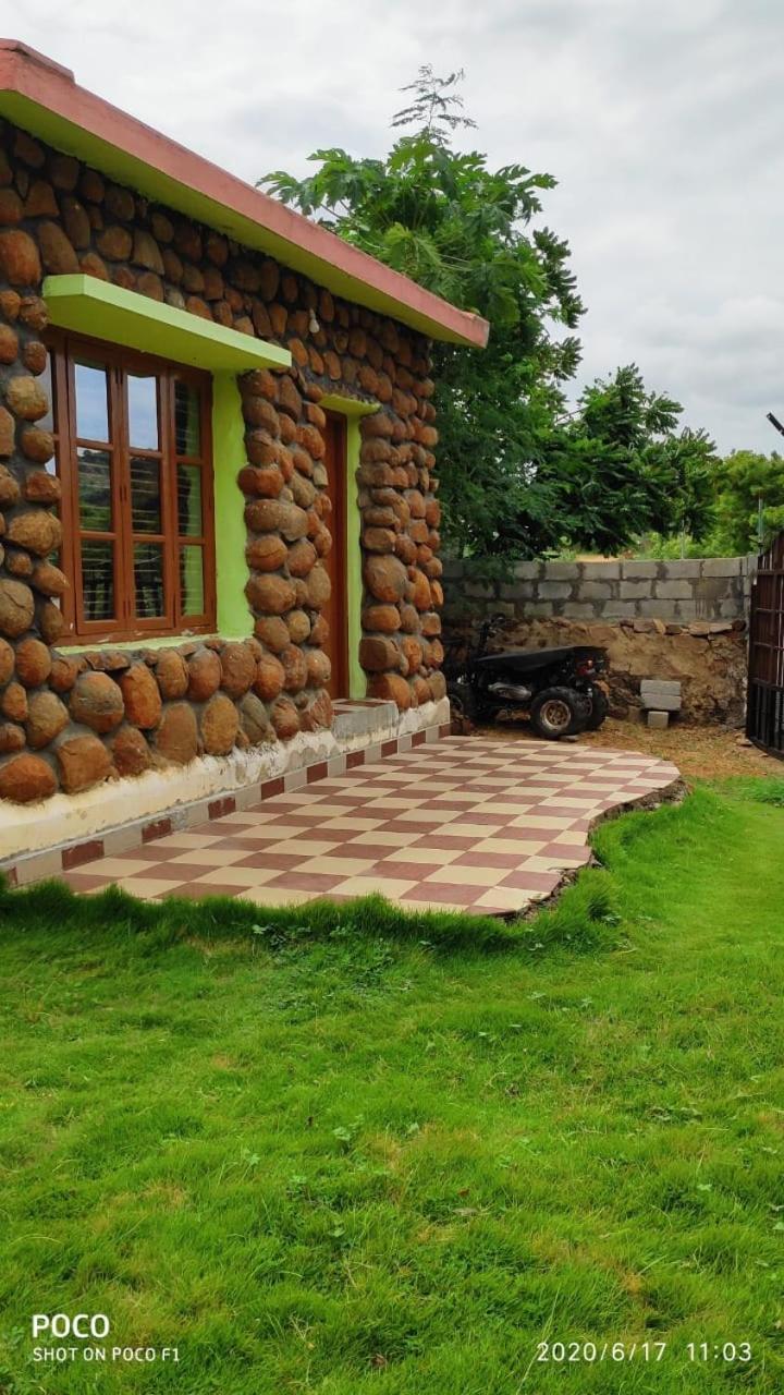 Vara Farms Mulhalli Εξωτερικό φωτογραφία